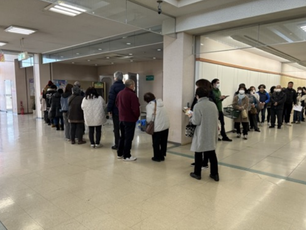 紫波町プレミアム付チャージキャンペーンの様子